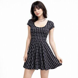 EFFIES HEART DRESS mini fit flare arrow emo goth scoop neck cap sleeve black XS